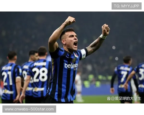 国米客场2-1胜热那亚登顶意甲，劳塔罗传射建功