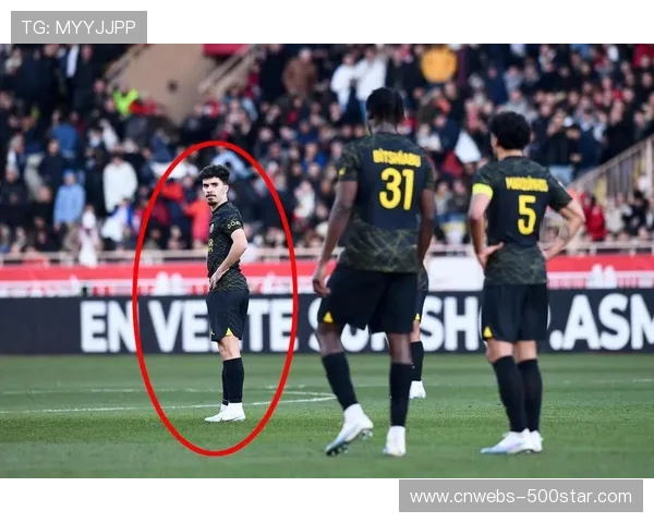 巴黎边路攻击群显威，维蒂尼亚助攻领跑法甲榜单